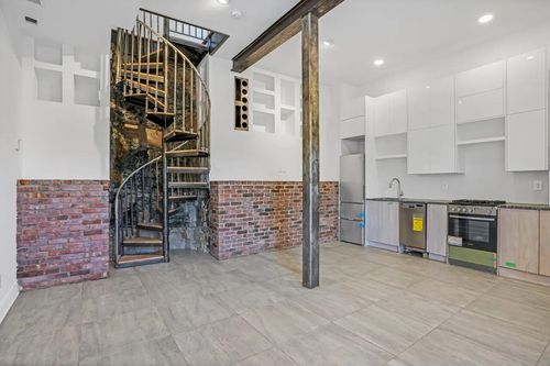 9009 Riverside Pl, North Bergen, NJ, 07047-6261 | Card Image