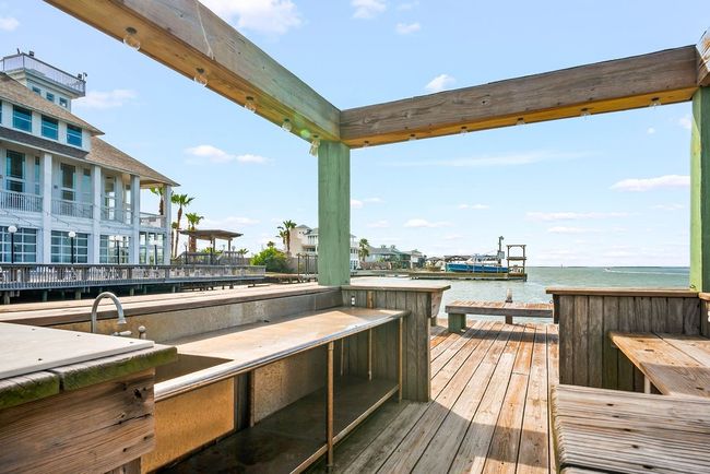 2100 E Highway 361, House other with 14 bedrooms, 15 bathrooms and null parking in Aransas Pass TX | Image 14