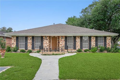 194 Sedgefield Dr, Harahan, LA, 70123-4731 | Card Image