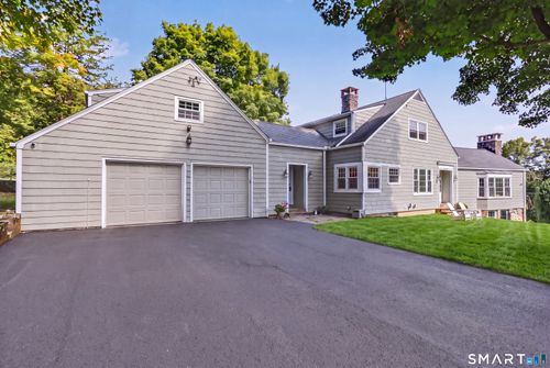 195 Webb Cir, Monroe, CT, 06468-1450 | Card Image