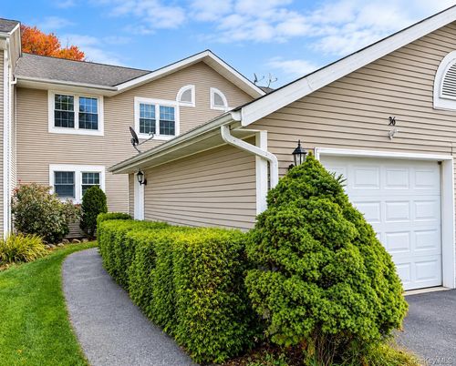 36 Brookside Dr, Harriman, NY, 10926-3018 | Card Image