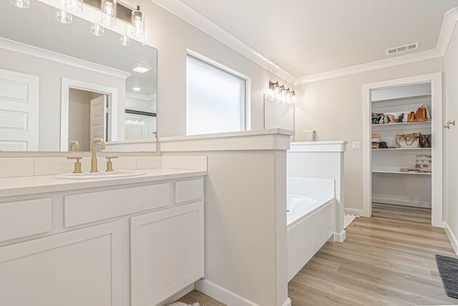 2013 Swenson St, House other with 4 bedrooms, 2 bathrooms and 2 parking in Midland TX | Image 17