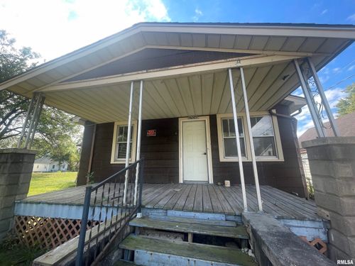 2506 W Humboldt St, Peoria, IL, 61605-1442 | Card Image