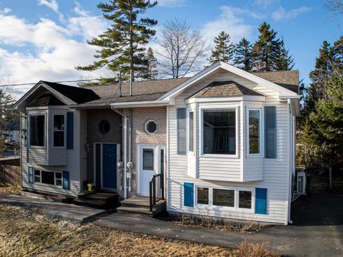 3 Hemlock Dr, Elmsdale, NS, B2S1B6 | Card Image