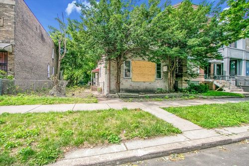 6532 S Eberhart Ave, Chicago, IL, 60637-3206 | Card Image