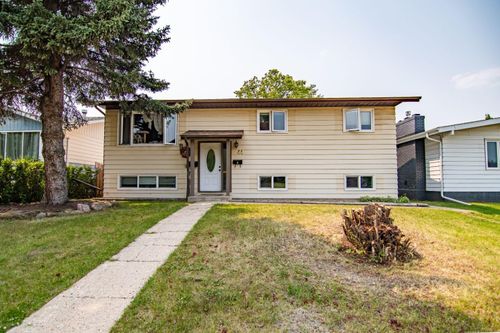 44 Oyen Cres, Red Deer, AB, T4P1T4 | Card Image