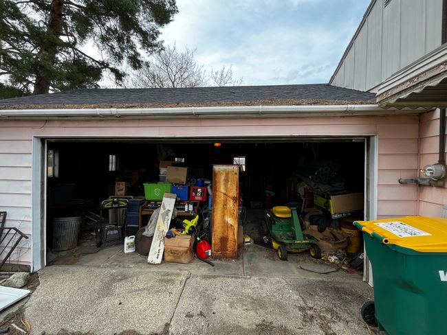 8070 Grand Blanc Rd, House other with 3 bedrooms, 1 bathrooms and null parking in Swartz Creek MI | Image 18