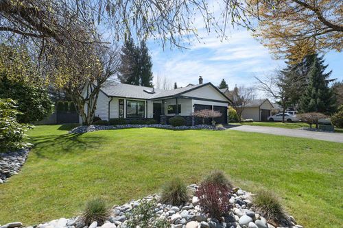 15496 93 Ave, Surrey, BC, V3R9B6 | Card Image