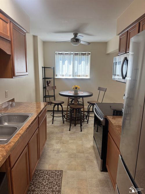 517 John Anderson Ct, Monroe, MI, 48162-8405 | Card Image