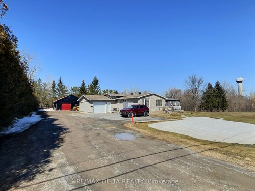353 Russell Rd, Hammond, ON, K0A2A0 | Card Image