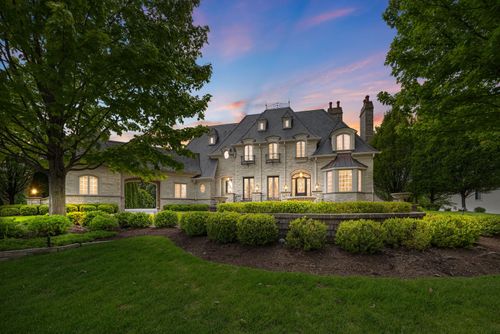 50 Baybrook Ln, Oak Brook, IL, 60523-1639 | Card Image