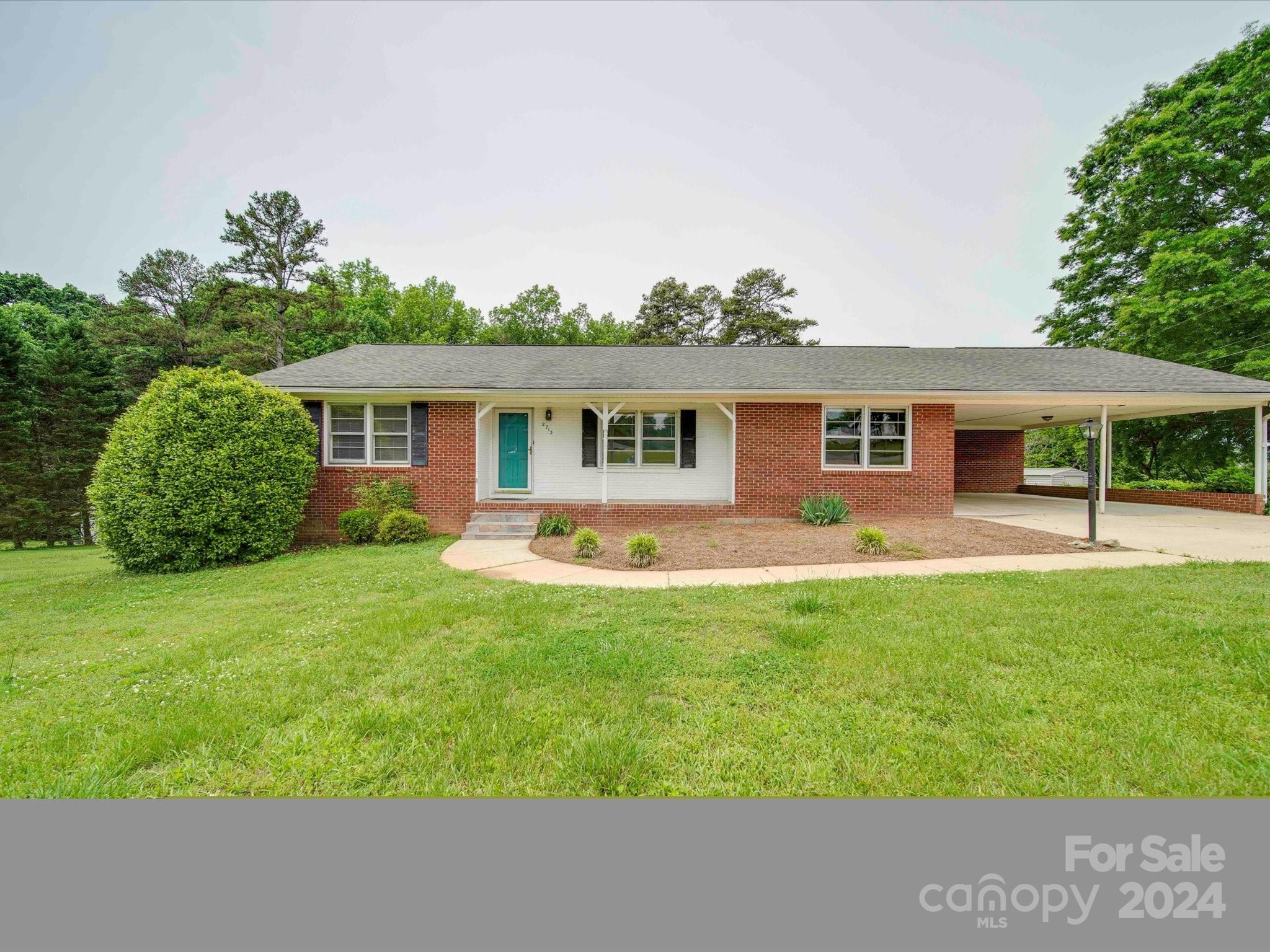 Murdock Ln, Albemarle, NC 28001