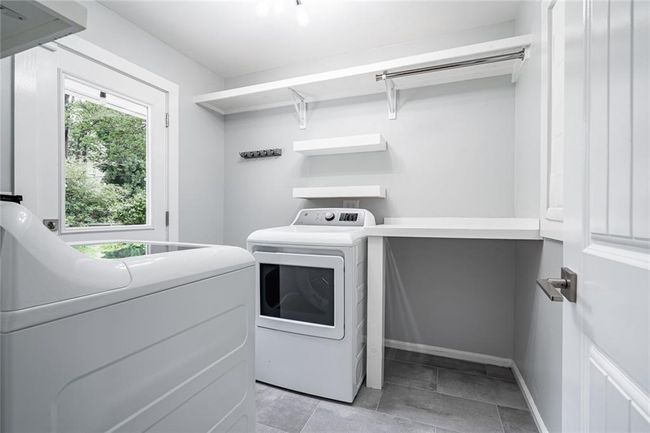 2470 Landeau Cir, House other with 3 bedrooms, 2 bathrooms and 2 parking in Tucker GA | Image 11