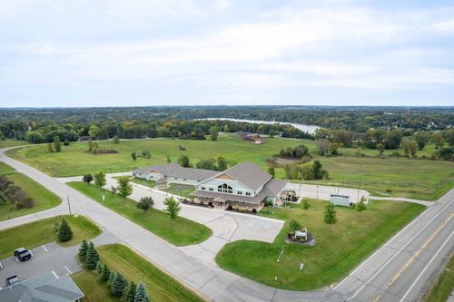 394 Woodland Dr, Fergus Falls, MN, 56537-4645 | Card Image