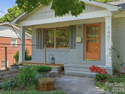 7401 Woodstream Dr, Charlotte, NC, 28210-6020 | Card Image