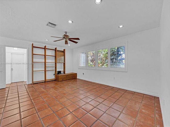 9860 Sw 140th St, House other with 4 bedrooms, 3 bathrooms and null parking in Miami FL | Image 11