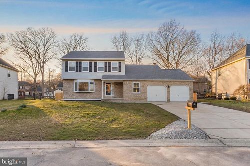 210 W Silver Fox Rd, NEWARK, DE, 19702-1409 | Card Image