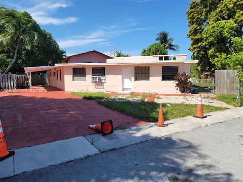 1120 E 8th Ave, Hialeah, FL, 33010-3758 | Card Image