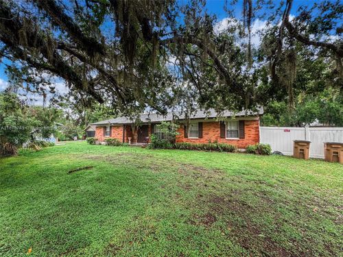 815 S Florida Ave, WAUCHULA, FL, 33873-3520 | Card Image