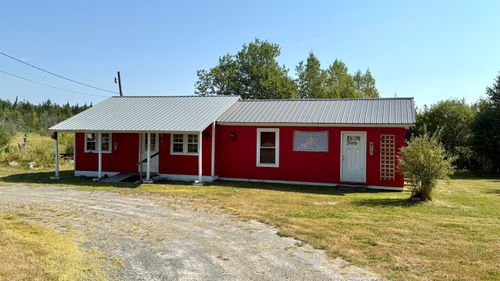 813 Dexter Road, Corinna, ME, 04928 | Card Image