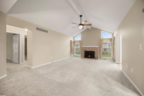 50277 Pepper Tree Dr, Macomb, MI, 48044-6116 | Card Image