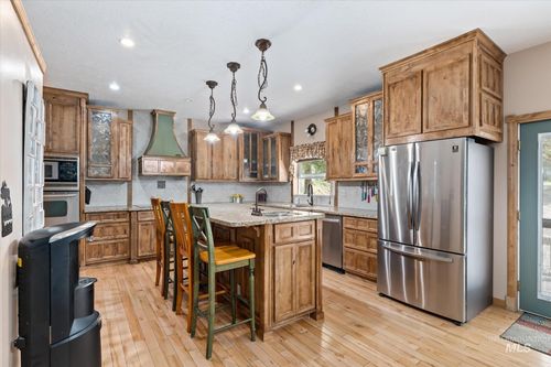 1126 Banks Lowman Rd, Garden Valley, ID, 83622-1004 | Card Image