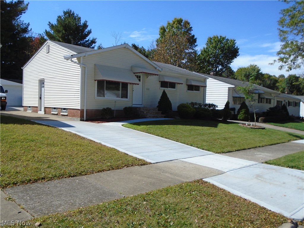 15022 Florence Drive, Sold in Maple Heights Zoocasa