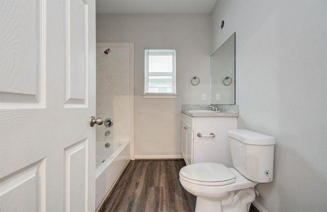 B - 8718 Scott St, Home with 6 bedrooms, 4 bathrooms and null parking in Houston TX | Image 19