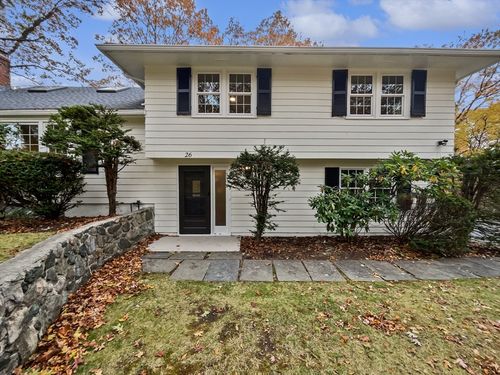 26 Berkshire Dr, Winchester, MA, 01890-3233 | Card Image