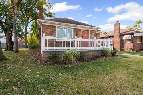 7624 Yacht Ave, Warren, MI, 48091-6305 | Card Image