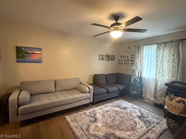 Den | Image 7