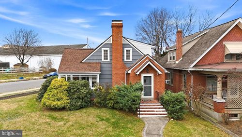 100 College St, BOYERTOWN, PA, 19512-1408 | Card Image