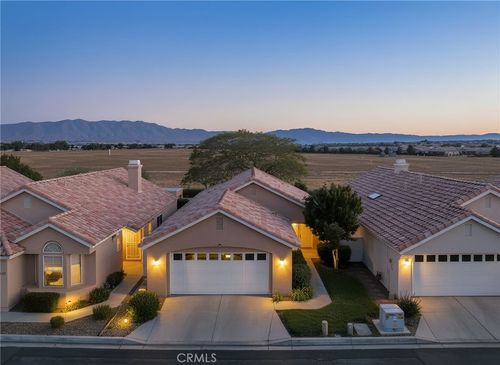 19145 Oak St, Apple Valley, CA, 92308-4903 | Card Image