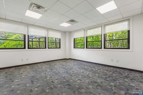 760 State Route 10, Whippany, NJ, 07981-1159 | Card Image