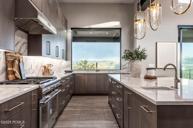1817 W Skyridge Dr, Home with 5 bedrooms, 6 bathrooms and null parking in Mayflower Mnt UT | Image 17