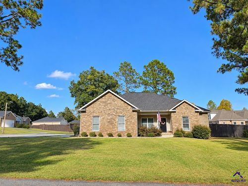 24 Boxwood Street, Hawkinsville, GA, 31036 | Card Image