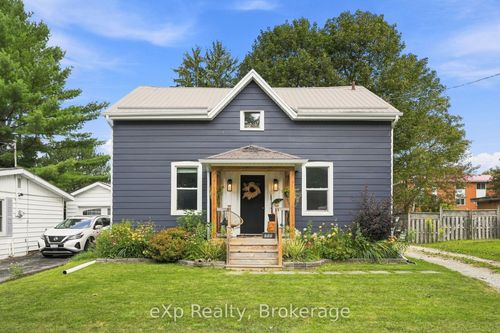 255 Waterloo St, Mount Forest, ON, N0G2L3 | Card Image