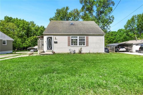 3204 S Sterling Ave, Independence, MO, 64052-2759 | Card Image