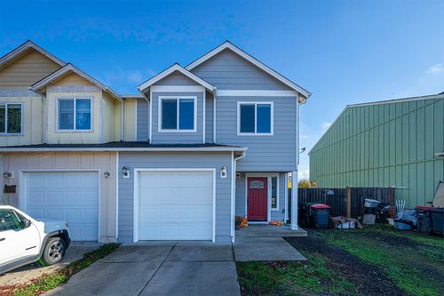 887 Silver Fox Dr, Central Point, OR, 97502-3502 | Card Image