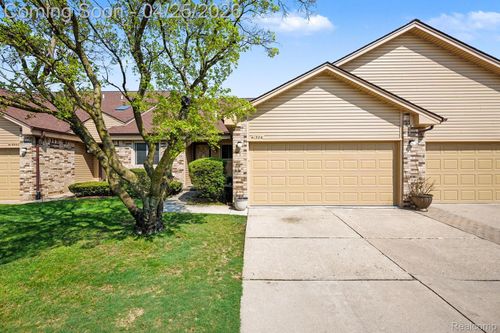 41326 Ambercrest Dr, Sterling Heights, MI, 48314-3714 | Card Image