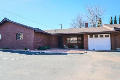 3703 Gates Cir, Santa Clara, UT, 84765-5001 | Card Image