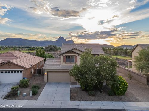8423 N Douglas Fir Dr, Tucson, AZ, 85743-7292 | Card Image