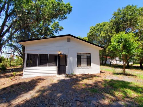 209 S Wiggins Rd, Plant City, FL, 33566-7353 | Card Image