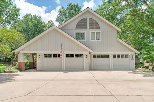 2531 E Joyce Blvd, Fayetteville, AR, 72703-4553 | Card Image