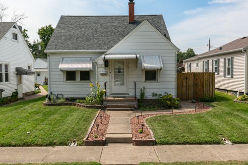2026 46th St, Rock Island, IL, 61201-4918 | Card Image