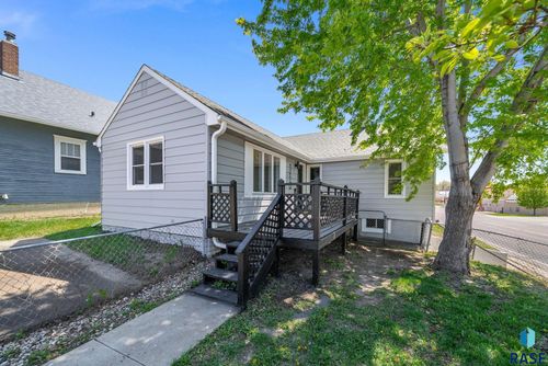 110 S West Ave Avenue, Sioux Falls, SD, 57104 | Card Image
