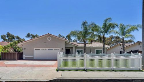 401 S Vine St, Escondido, CA, 92025-3825 | Card Image