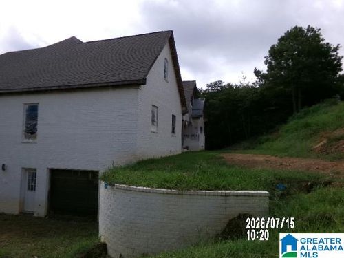 156 Jewel Cir, Bessemer, AL, 35022-3900 | Card Image