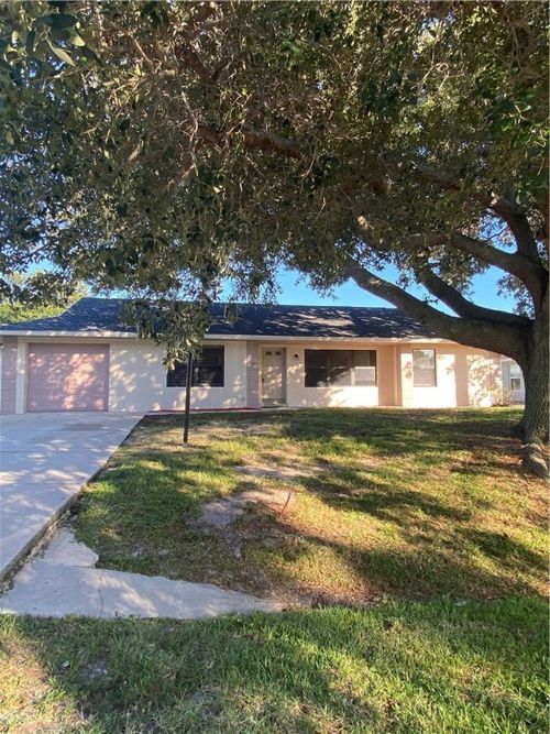 473 Englar Dr, SEBASTIAN, FL, 32958-5520 | Card Image