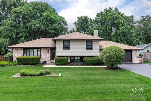 29W303 Hartman Drive, Naperville, IL, 60564 | Card Image